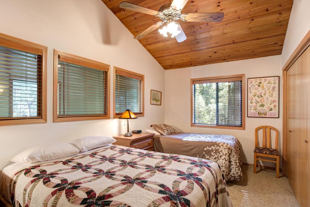 12 Cabin Twelve Wawona Bagian luar foto